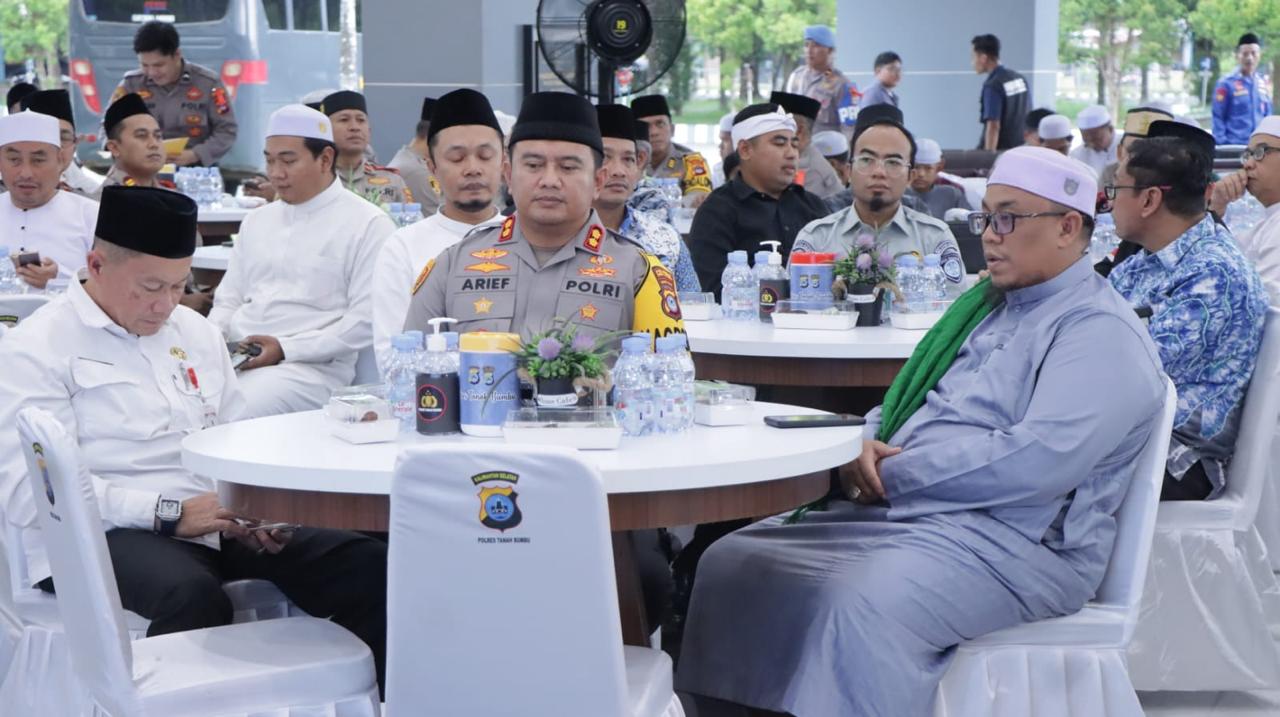 Polres Tanah Bumbu Gelar Peringatan Nuzulul Qur’an dan Buka Puasa Bersama Anak Yatim