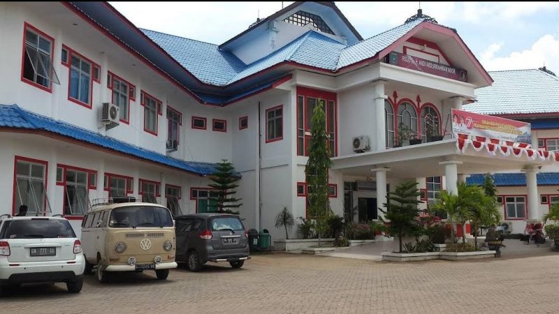 Bupati Andi Rudi Latif Beri Perhatian Cepat ke Korban Tabrak Lari di Gunung Tinggi