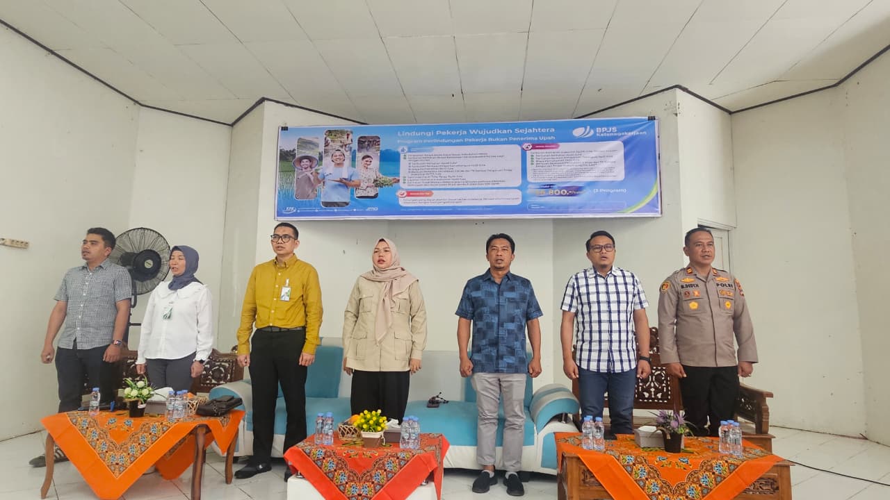 Hj. Mariana Ajak Pekerja Informal Tanah Bumbu Miliki Perlindungan BPJS Ketenagakerjaan Mulai Rp16.800 per Bulan