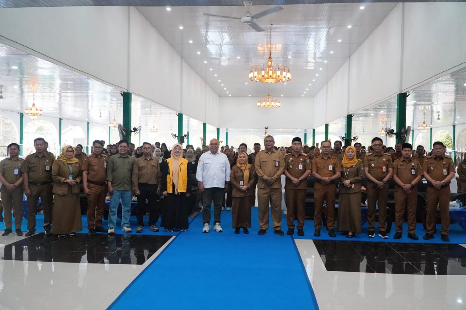 Pemkab Tanah Bumbu Resmi Lepas 300 Mahasiswa ULM Jalankan KKN Tematik Lingkungan Hidup
