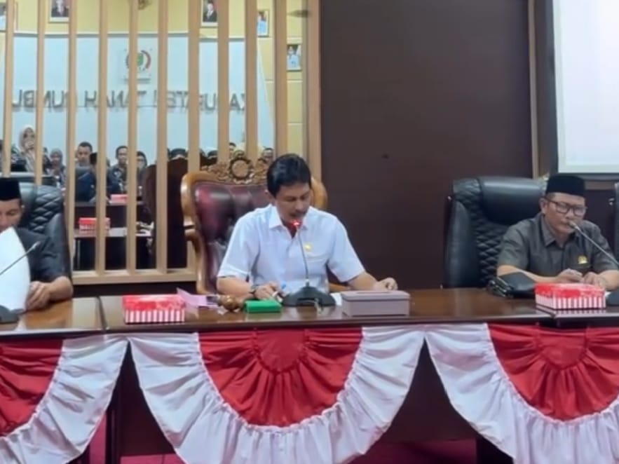 DPRD Tanbu Bahas Raperda Perubahan Perda BPD Bersama SKPD Terkait