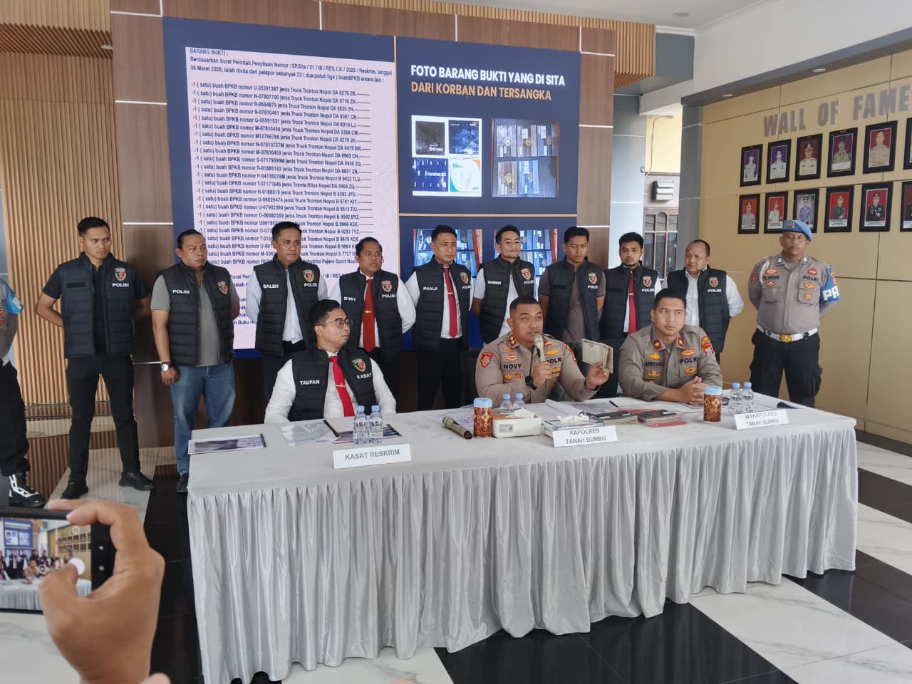 Polres Tanah Bumbu Ungkap Kasus Penipuan Angkutan Batubara Bermodus BPKB Palsu, Kerugian Korban Capai Rp21,7 Miliar
