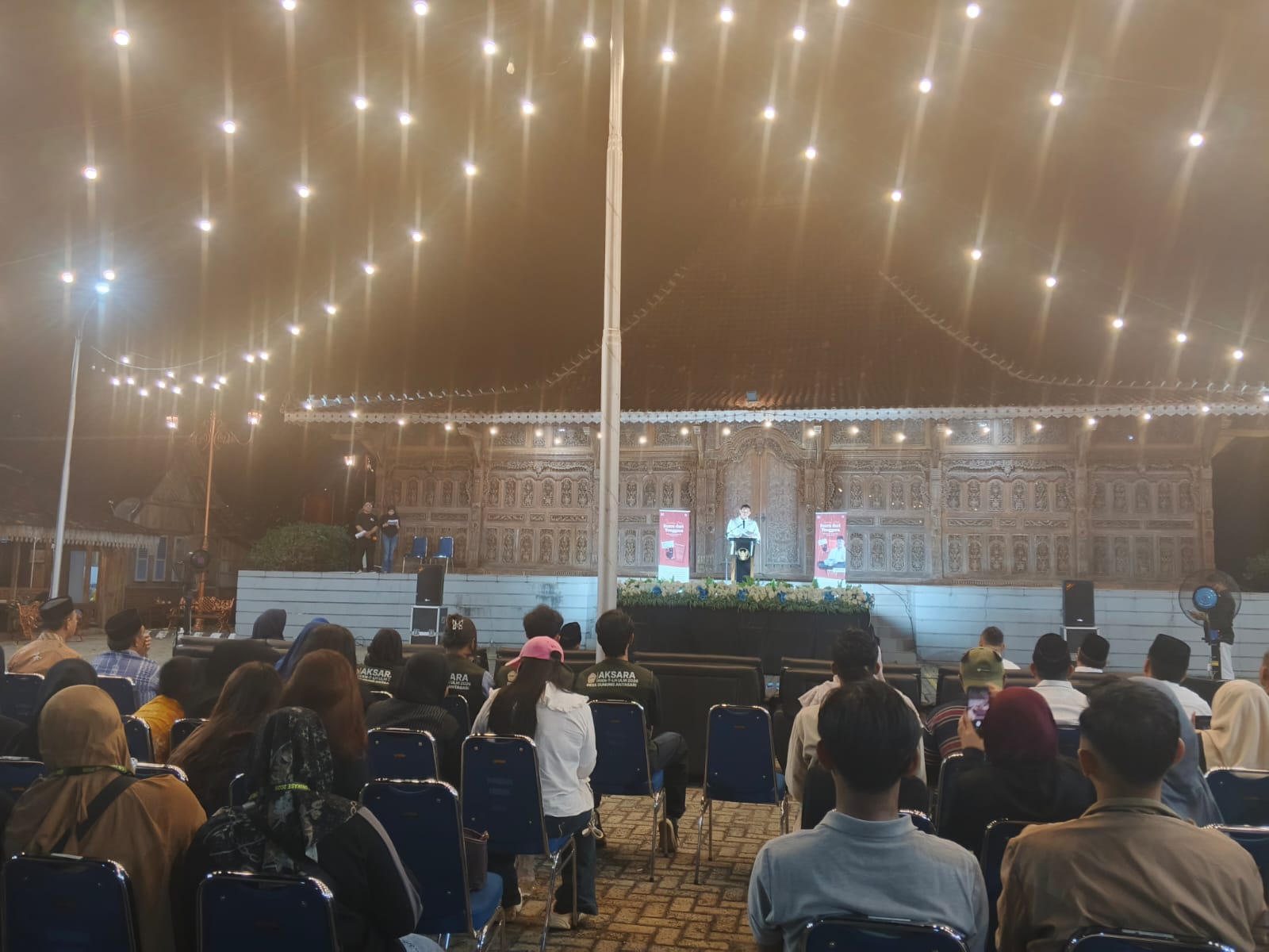 Launching Buku Antologi Suara dari Tenggara, Bupati Tanah Bumbu Andi Rudi Latif Dorong Generasi Muda Berkarya Lewat Literasi
