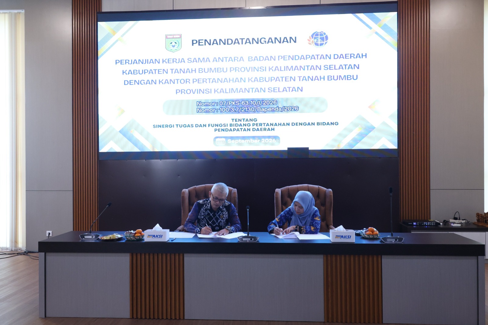 Bapenda dan Kantor Pertanahan Tanbu Tandatangani Perjanjian Kerja Sama, Bupati Andi Rudi Latif Beri Dukungan